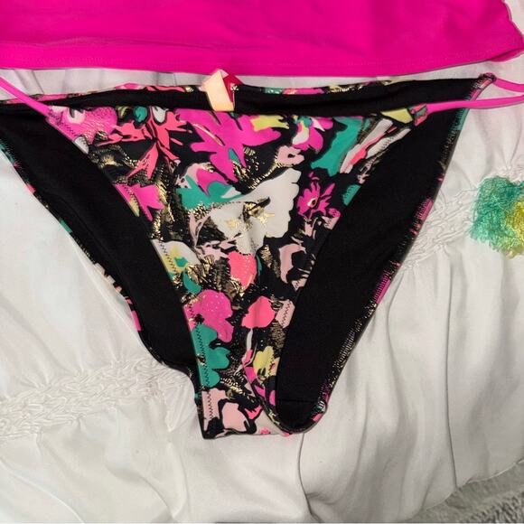 Old navy Victoria secret Vibrant Pink Halter Top with 2 Floral Bikini Bottoms - Picture 4 of 6